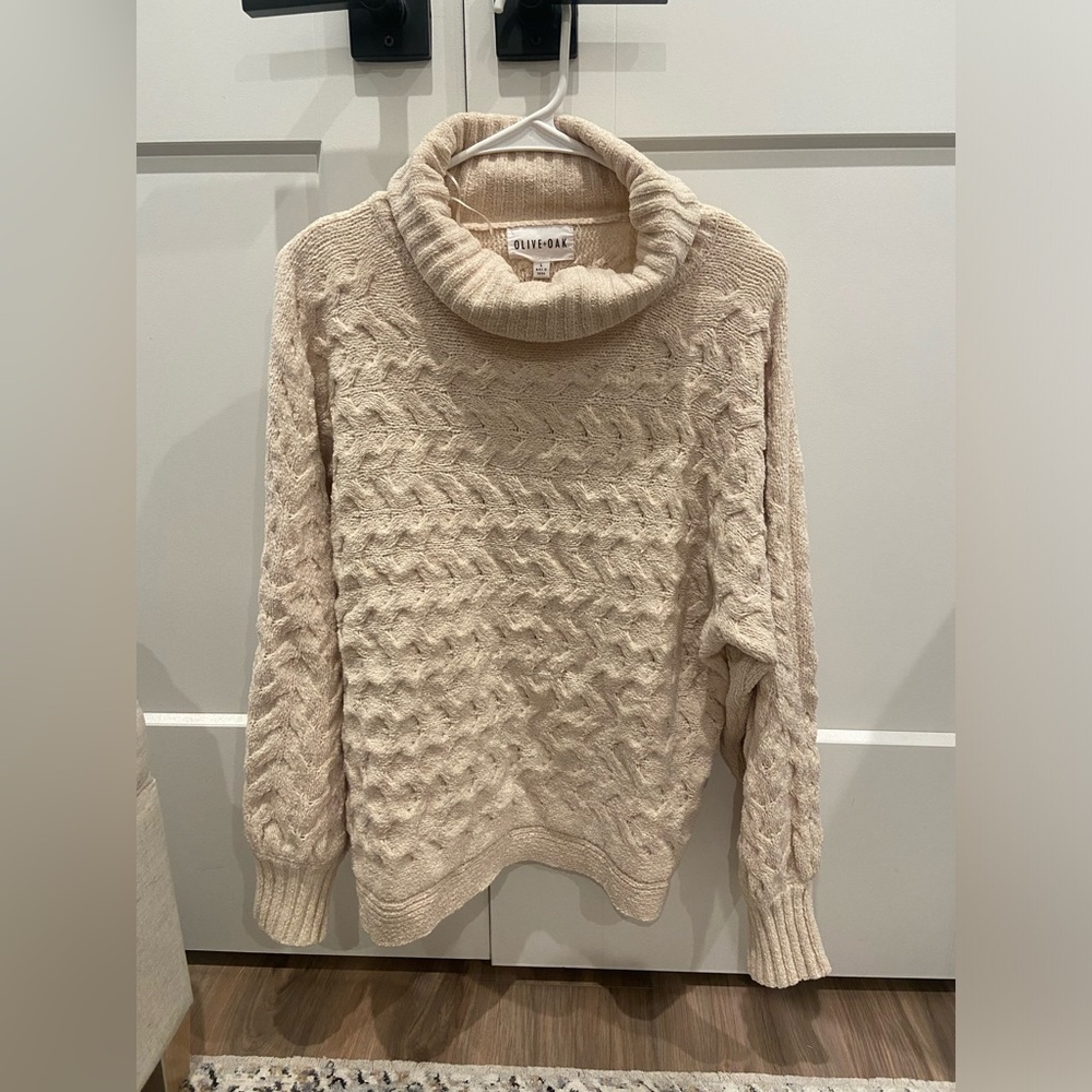 Olive + Oak Cozy Turtle Neck
